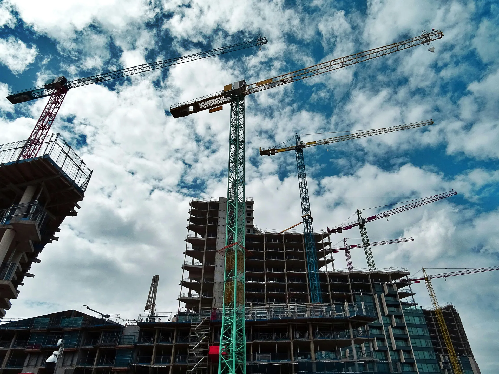 Edificio en construcción — Ares Ingeniería