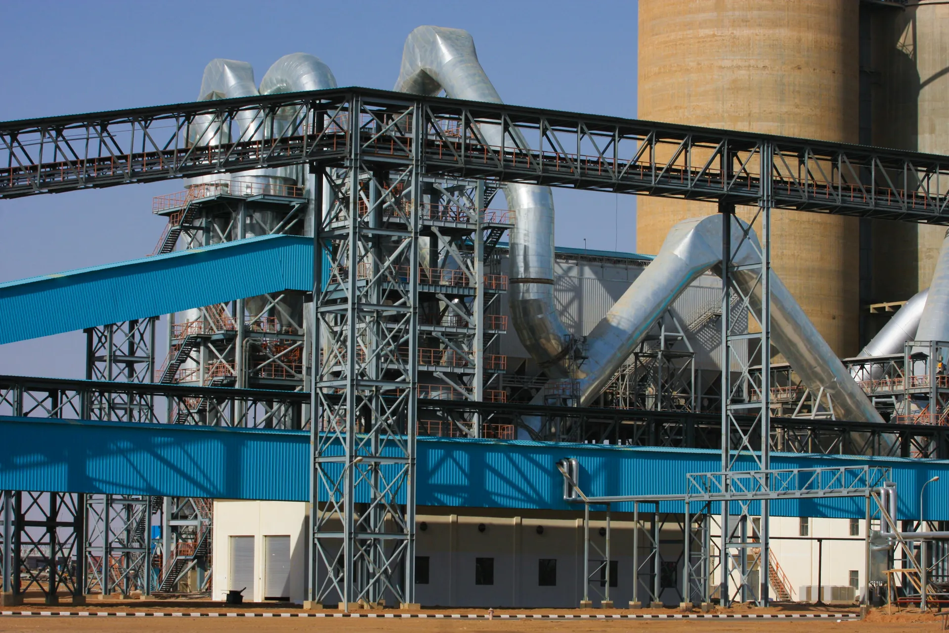 Planta industrial — Ares Ingeniería
